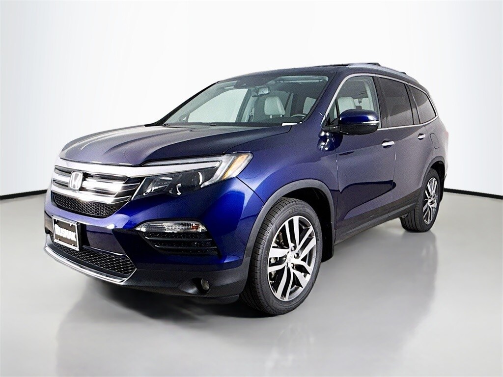 2016 Honda Pilot Touring photo 3