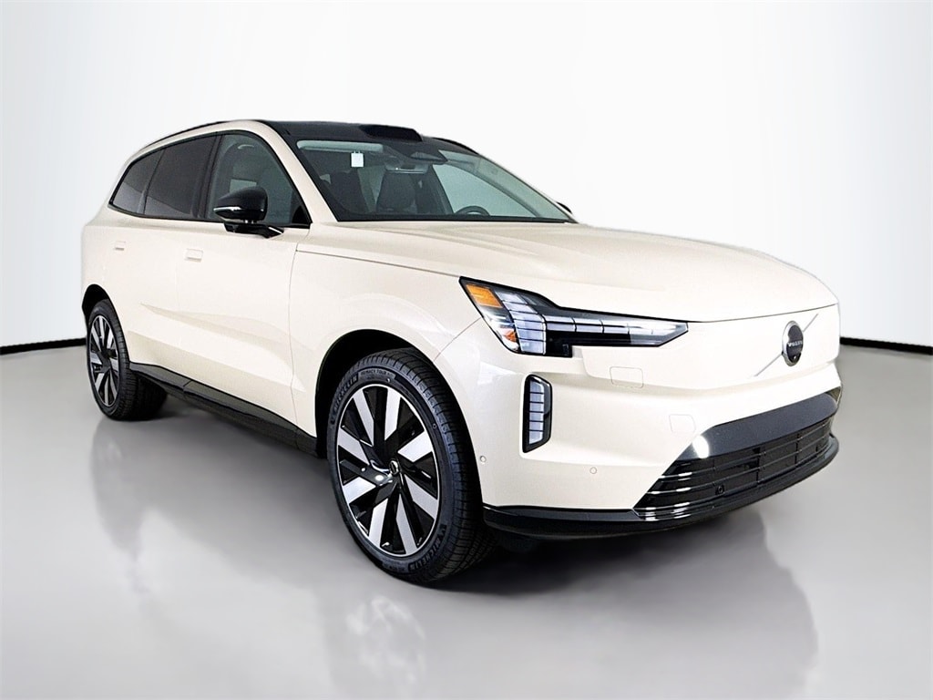2025 Volvo EX90 Plus's photo