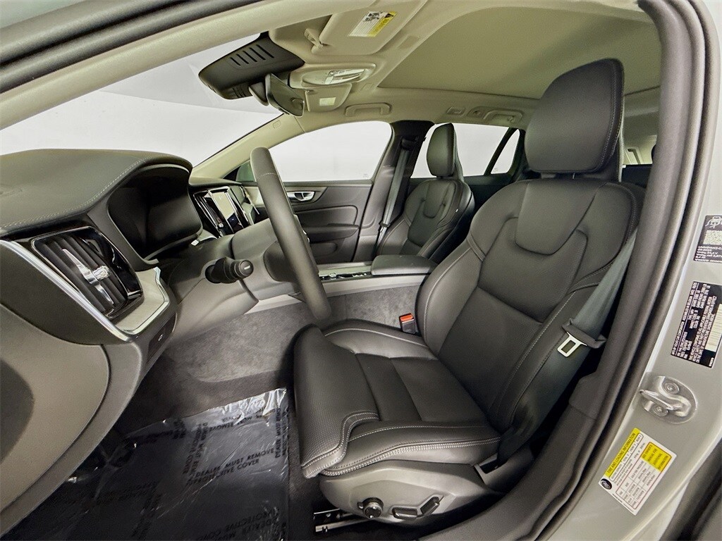 2026 Volvo V60 Cross Country Ultra - Photo 22