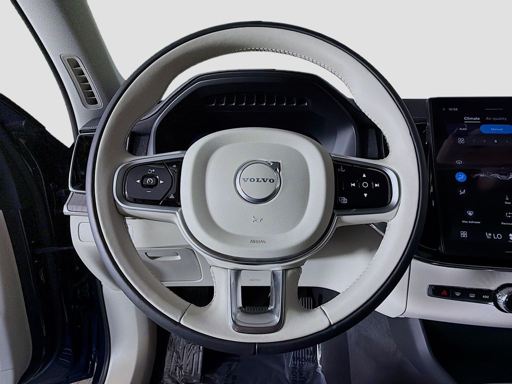 2026 Volvo XC90 Ultra - Photo 11
