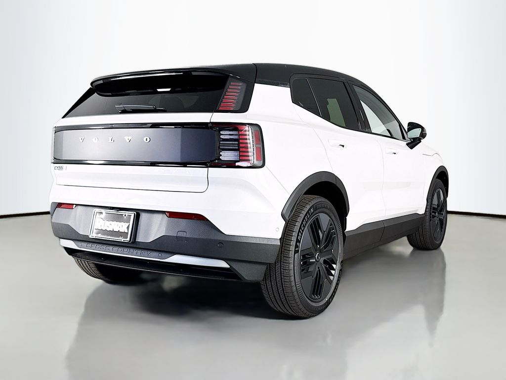 2026 Volvo EX30 Ultra - Photo 7