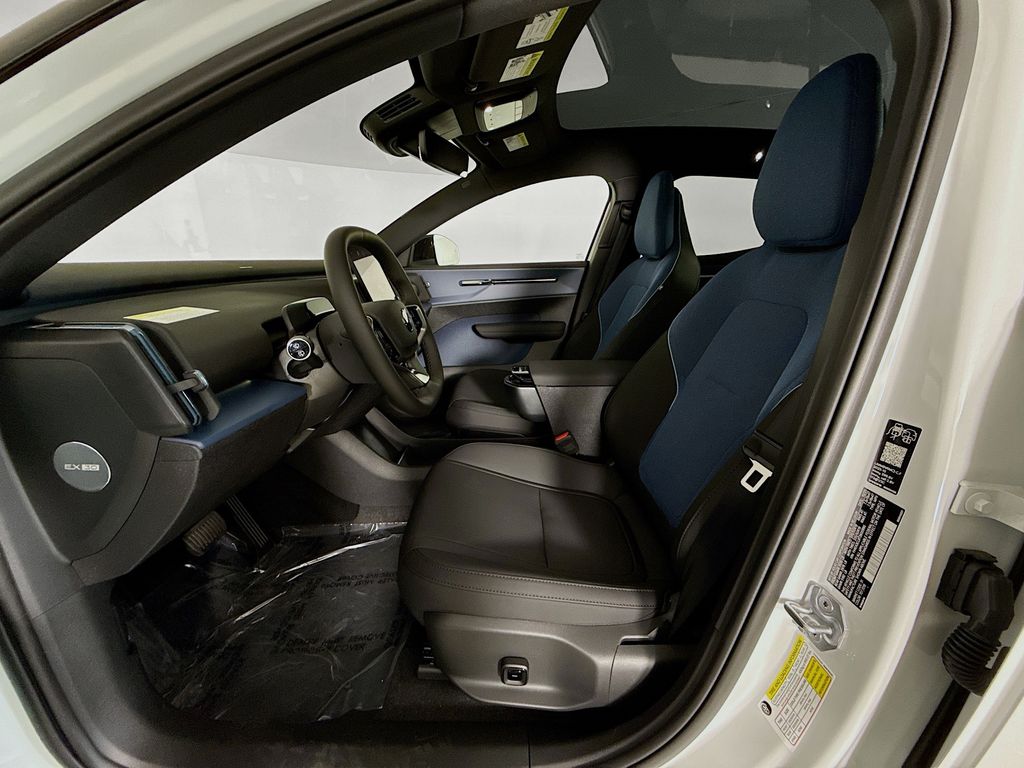 2026 Volvo EX30 Ultra - Photo 20
