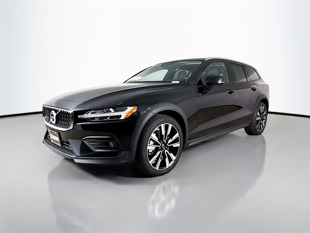 2020 Volvo V60 Cross Country T5 photo 3