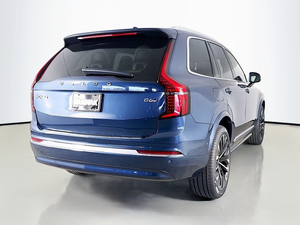 2026 Volvo XC90 Plus - Photo 7
