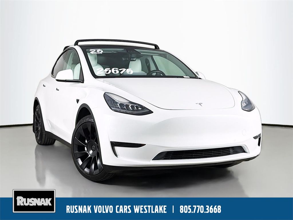 2021 Tesla Model Y Long Range Dual Motor All-Wheel Drive's photo