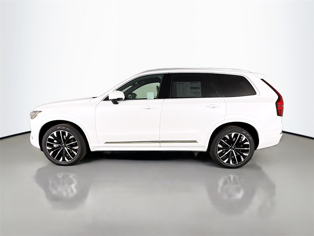 2026 Volvo XC90 Plus photo 4