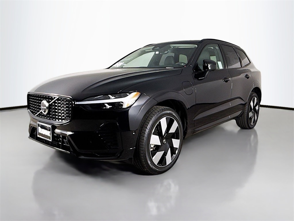 New 2025 Volvo XC60 plug-in hybrid T8 Ultra SUV