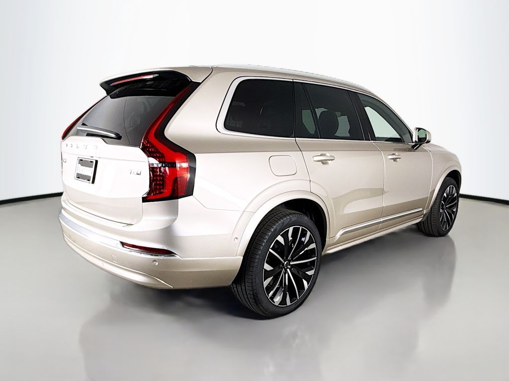 2026 Volvo XC90 Plus - Photo 7