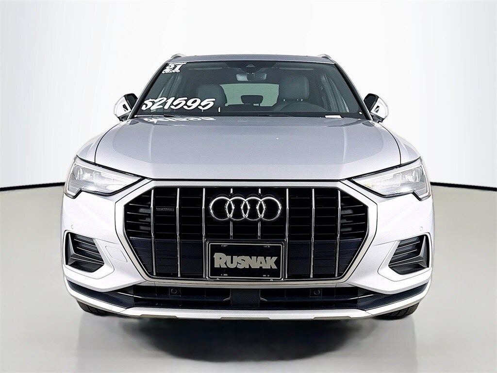 2021 Audi Q3 Premium photo 2