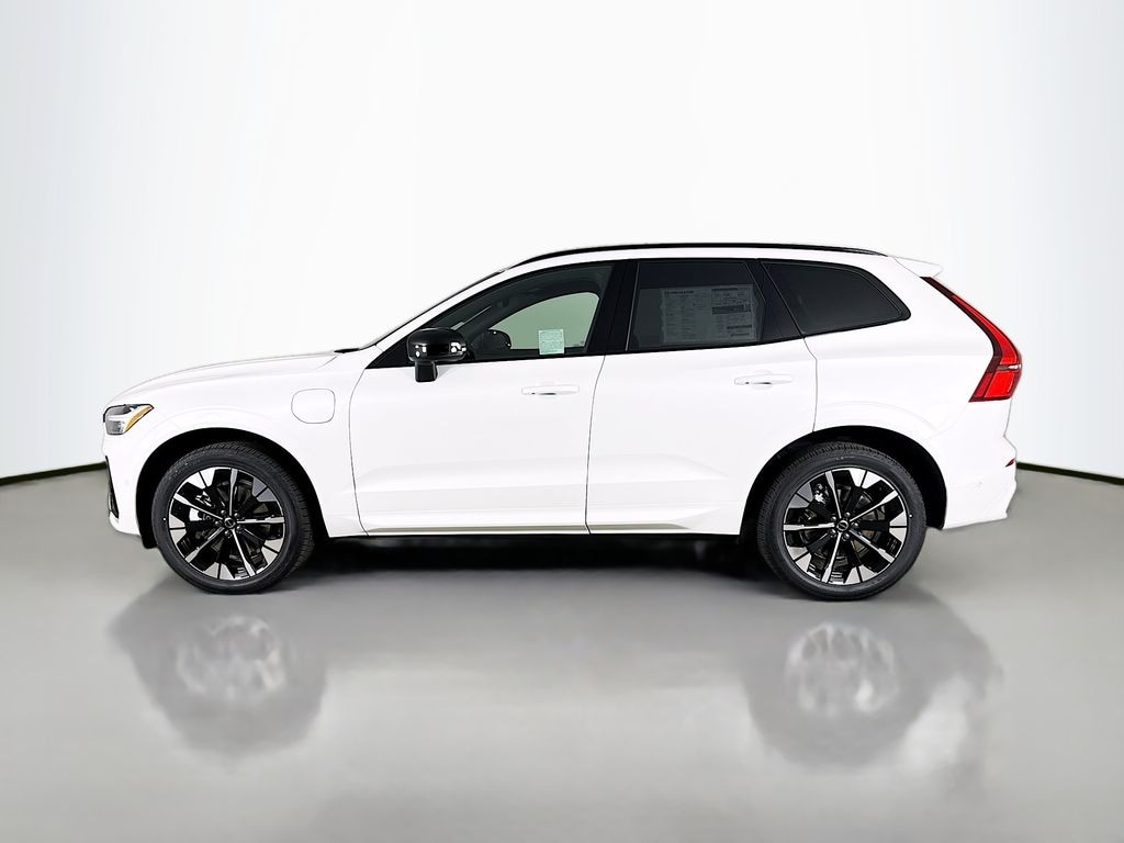 New 2026 Volvo XC60 plug-in hybrid T8 Plus SUV