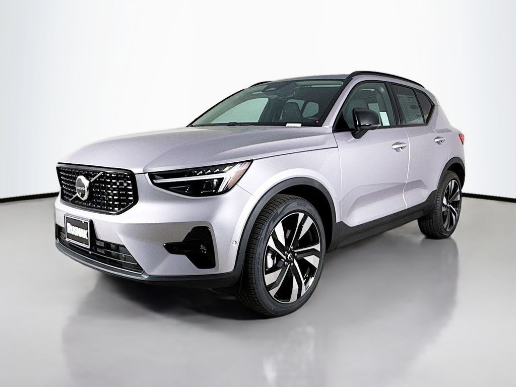 2026 Volvo XC40 Ultra - Photo 3