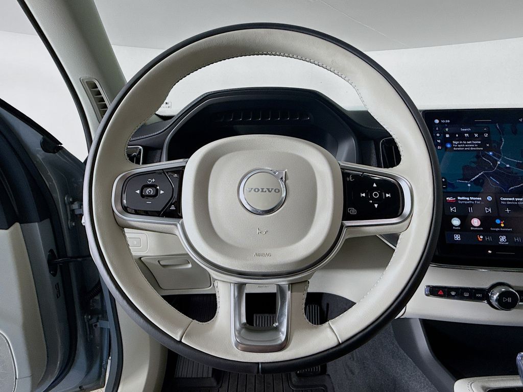 2026 Volvo XC90 Ultra - Photo 11