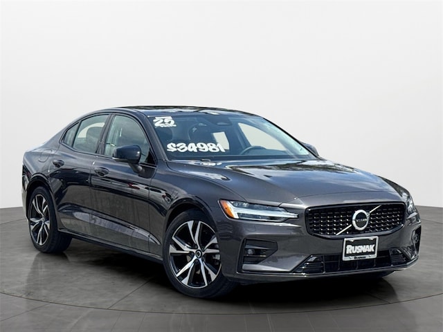 2025 Volvo S60 Core Sedan