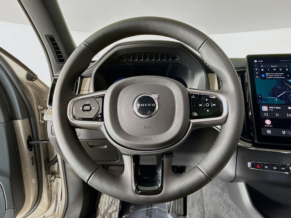 2026 Volvo XC90 Plus - Photo 11