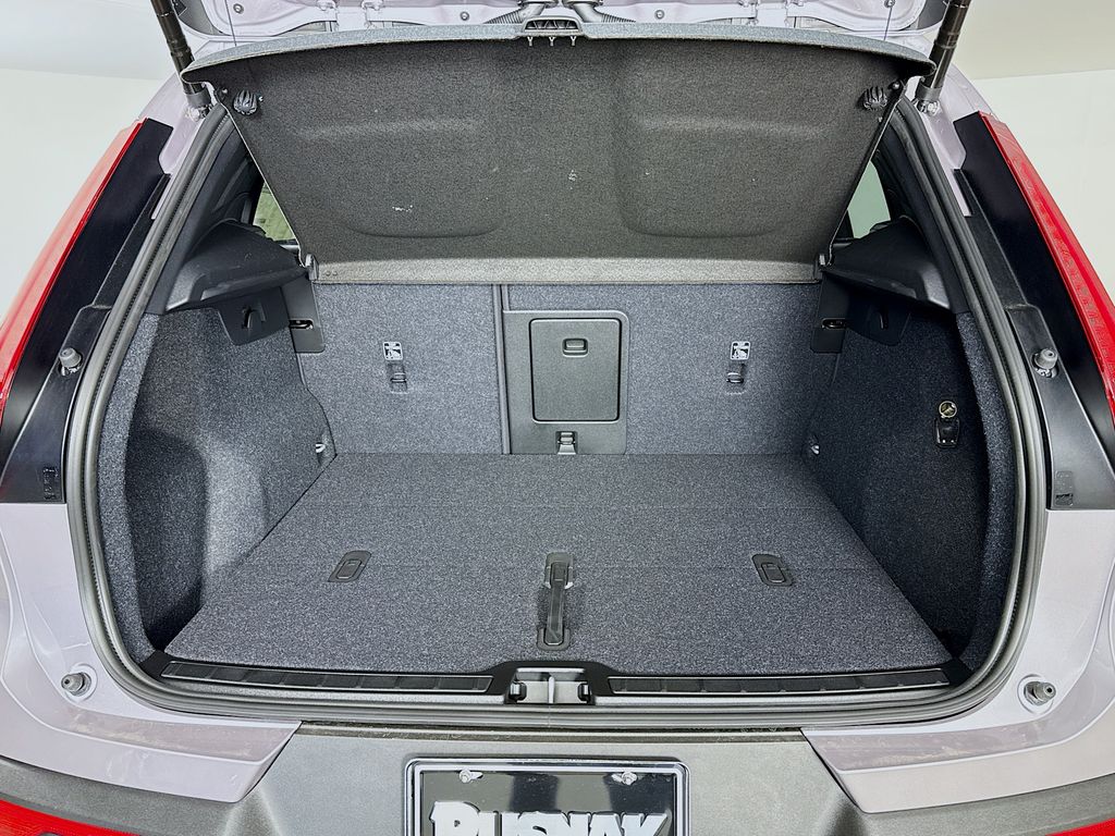 2026 Volvo XC40 Ultra - Photo 27