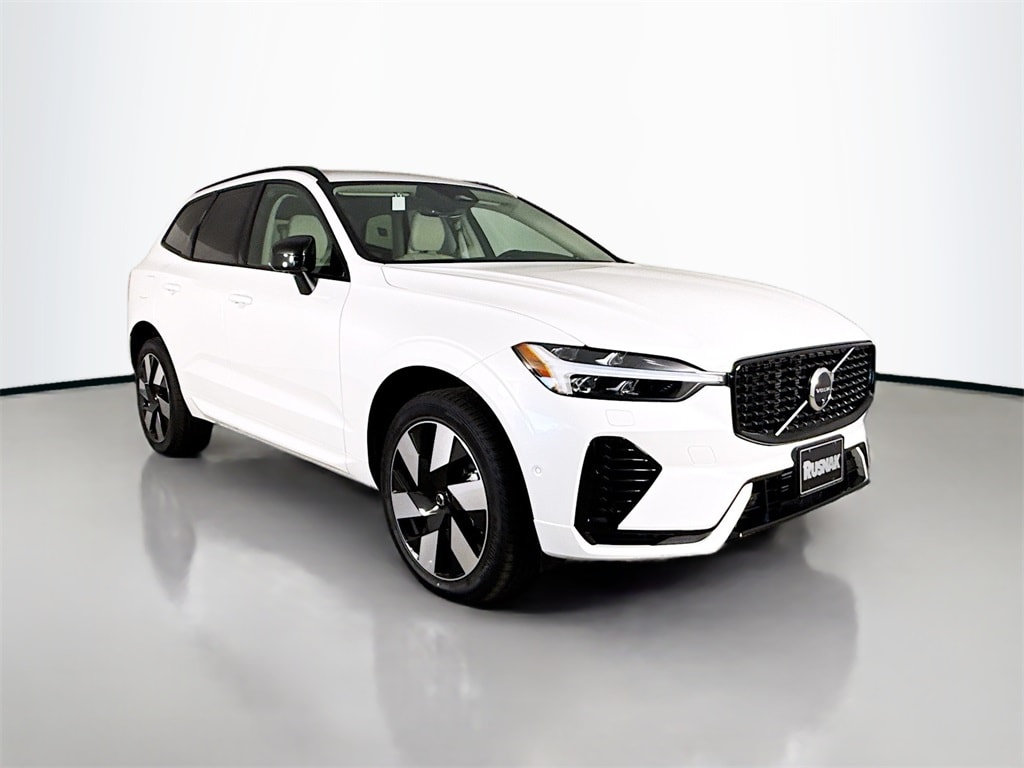 New 2025 Volvo XC60 plug-in hybrid T8 Plus SUV