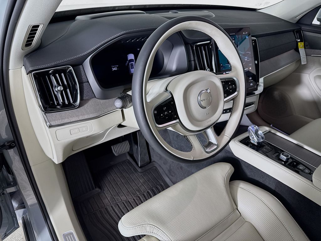 2026 Volvo XC90 Ultra - Photo 9