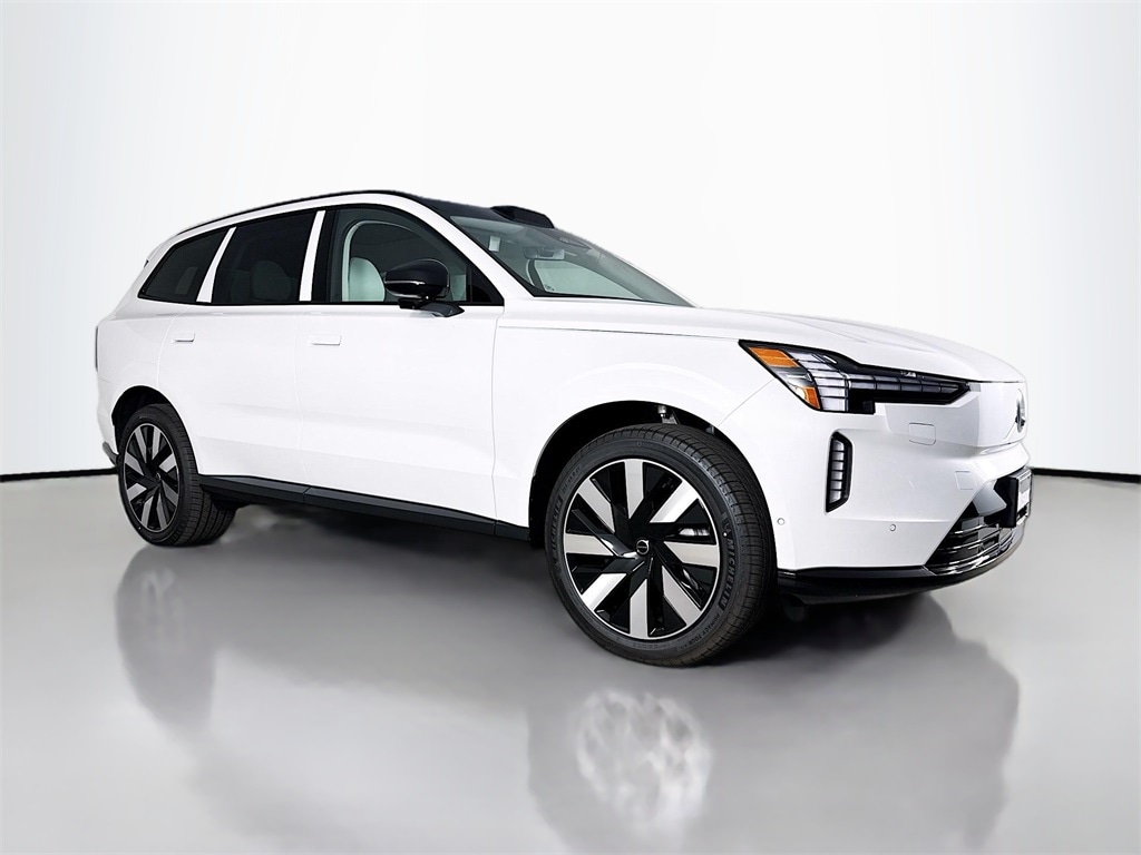 2025 Volvo EX90 Plus's photo
