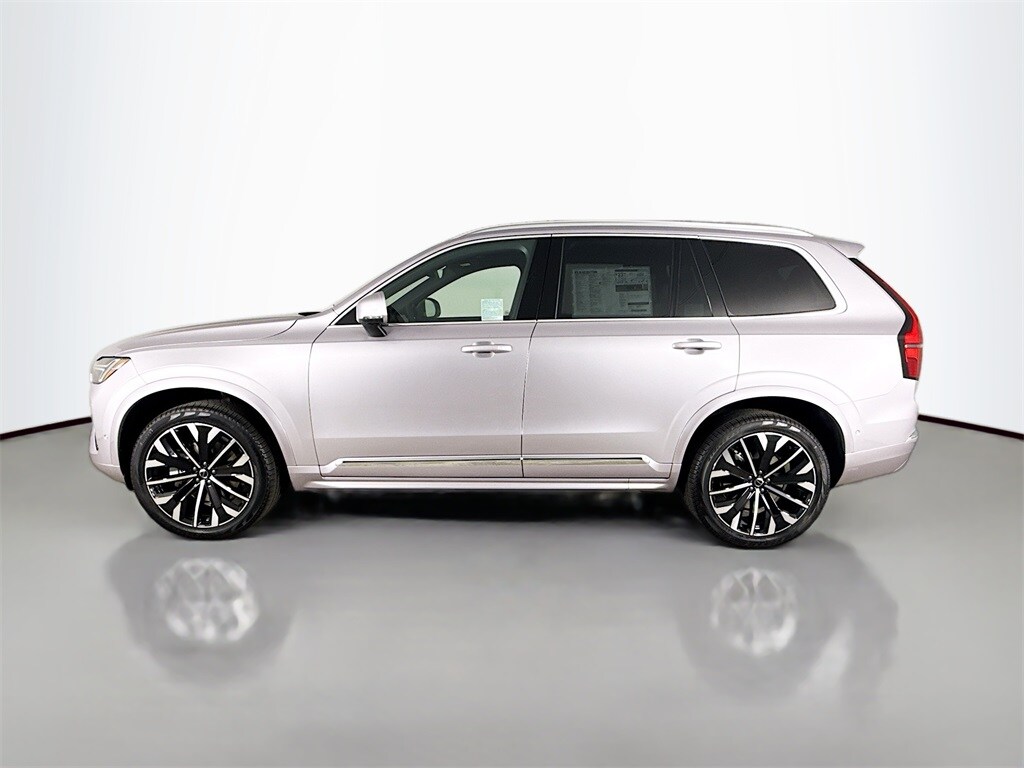 2026 Volvo XC90 Plus photo 4