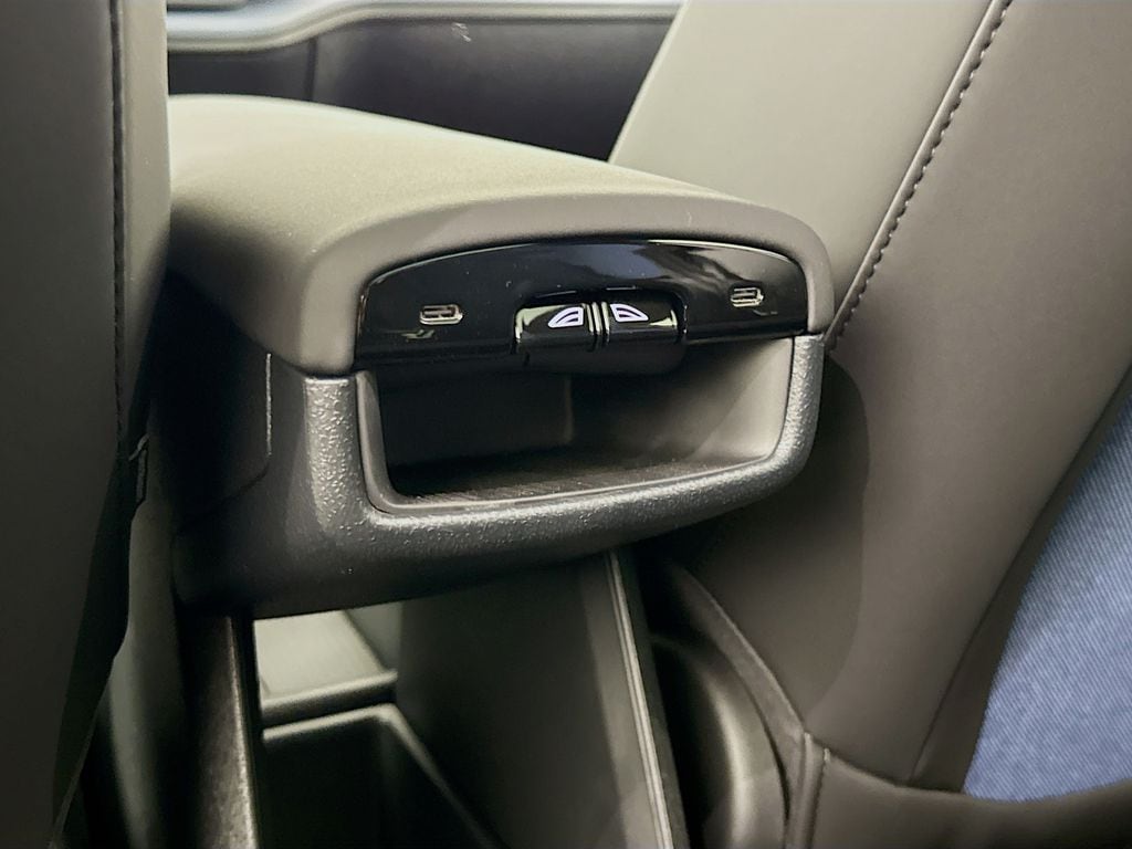 2026 Volvo EX30 Ultra - Photo 25