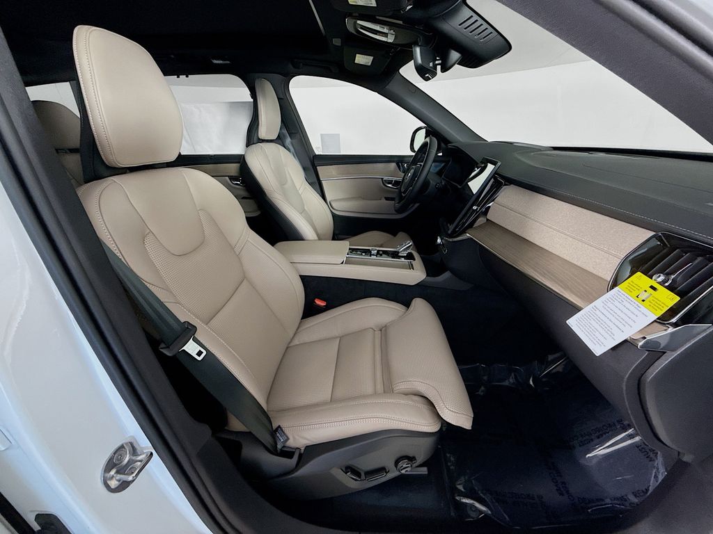 2026 Volvo XC90 Ultra - Photo 30