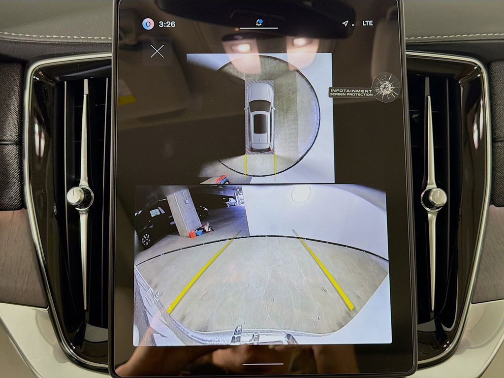 2026 Volvo XC90 Ultra - Photo 14