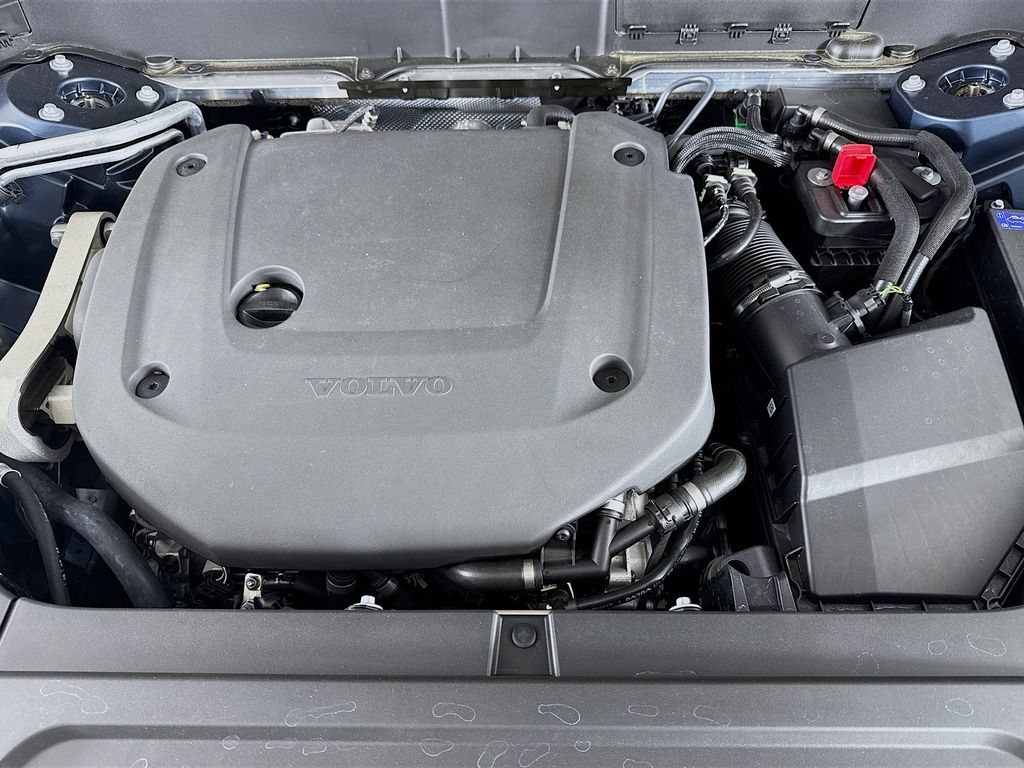 2026 Volvo XC90 Plus - Photo 32