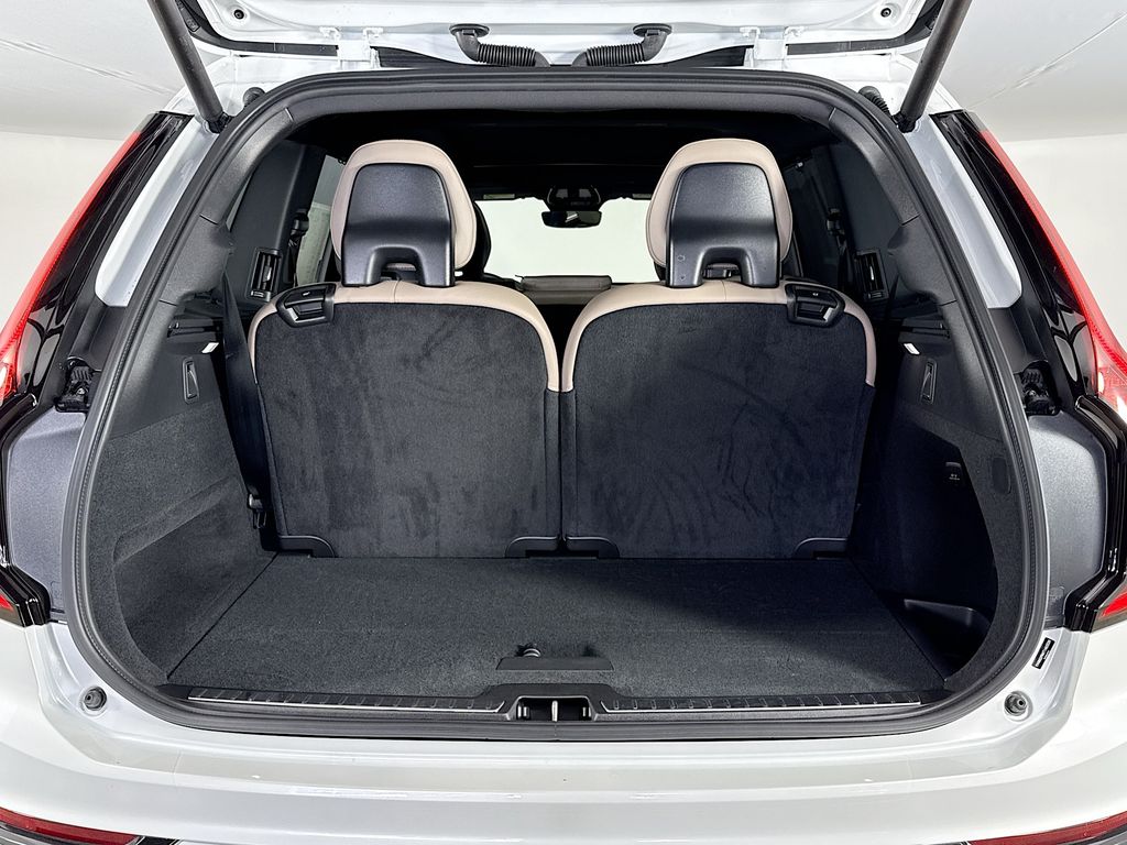 2026 Volvo XC90 Ultra - Photo 27