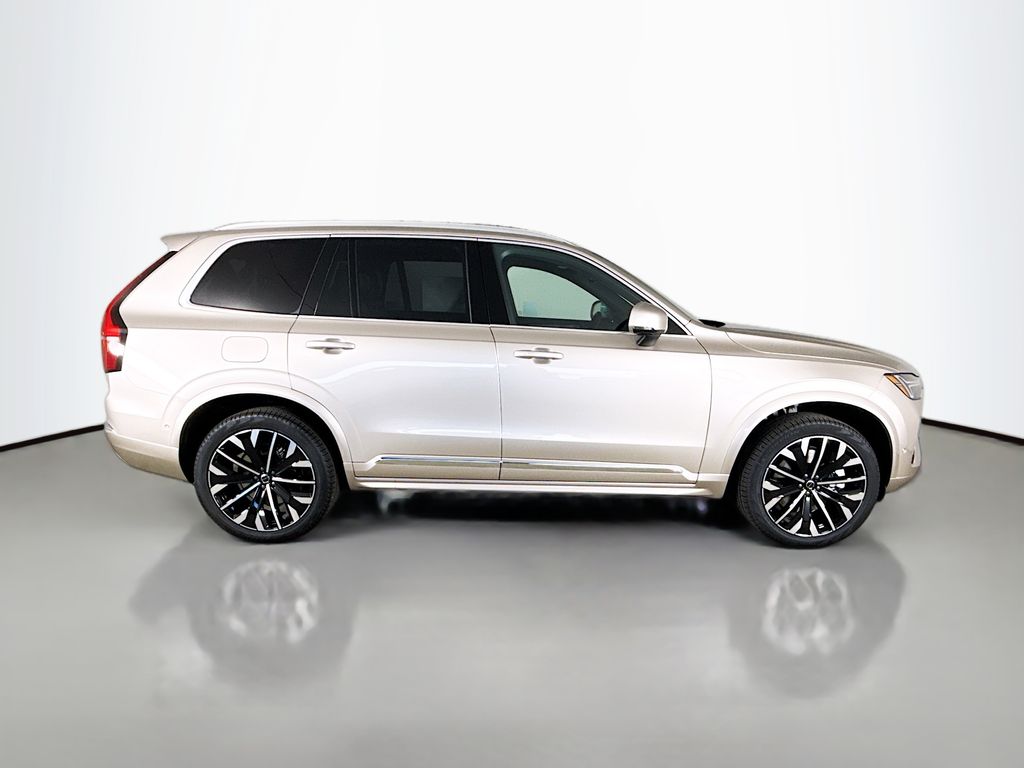 2026 Volvo XC90 Plus - Photo 8