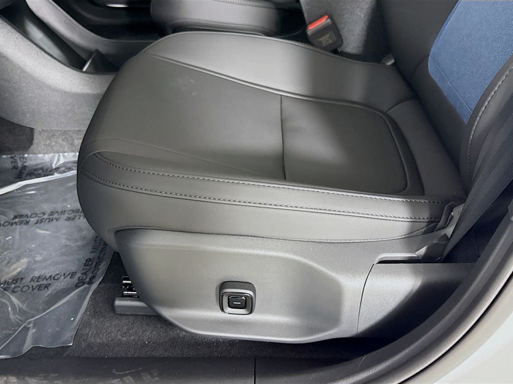 2026 Volvo EX30 Ultra - Photo 18