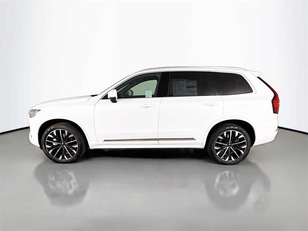 2025 Volvo XC90 Plus photo 4