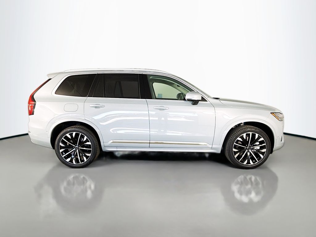 2026 Volvo XC90 Ultra - Photo 8