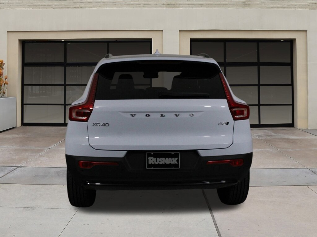 New 2026 Volvo XC40 B5 Plus SUV