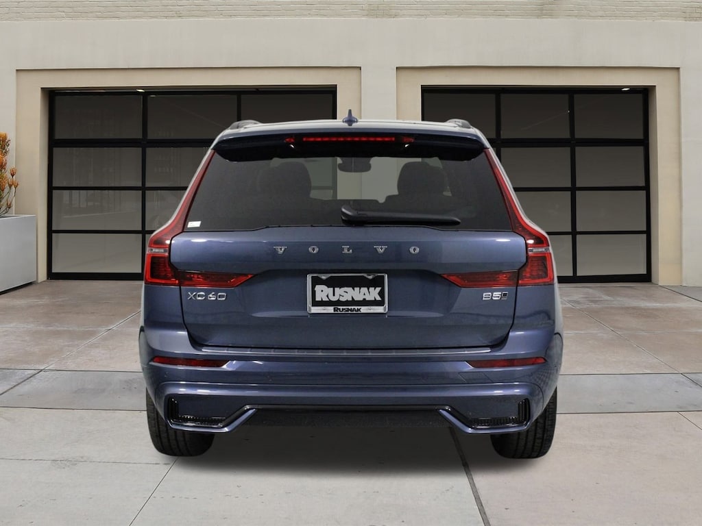New 2026 Volvo XC60 B5 Plus SUV