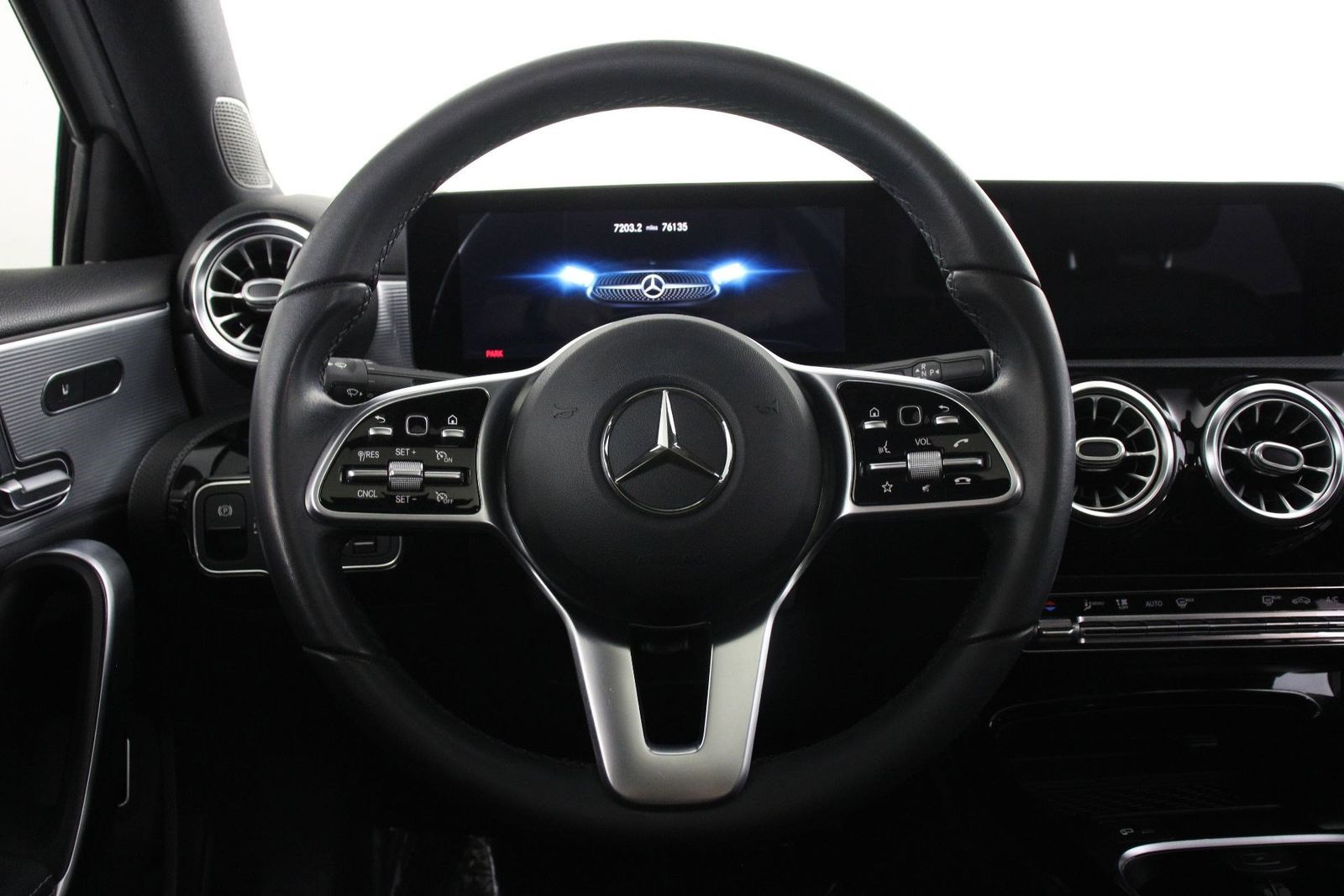 2021 Mercedes-Benz A-Class A 220 photo 3