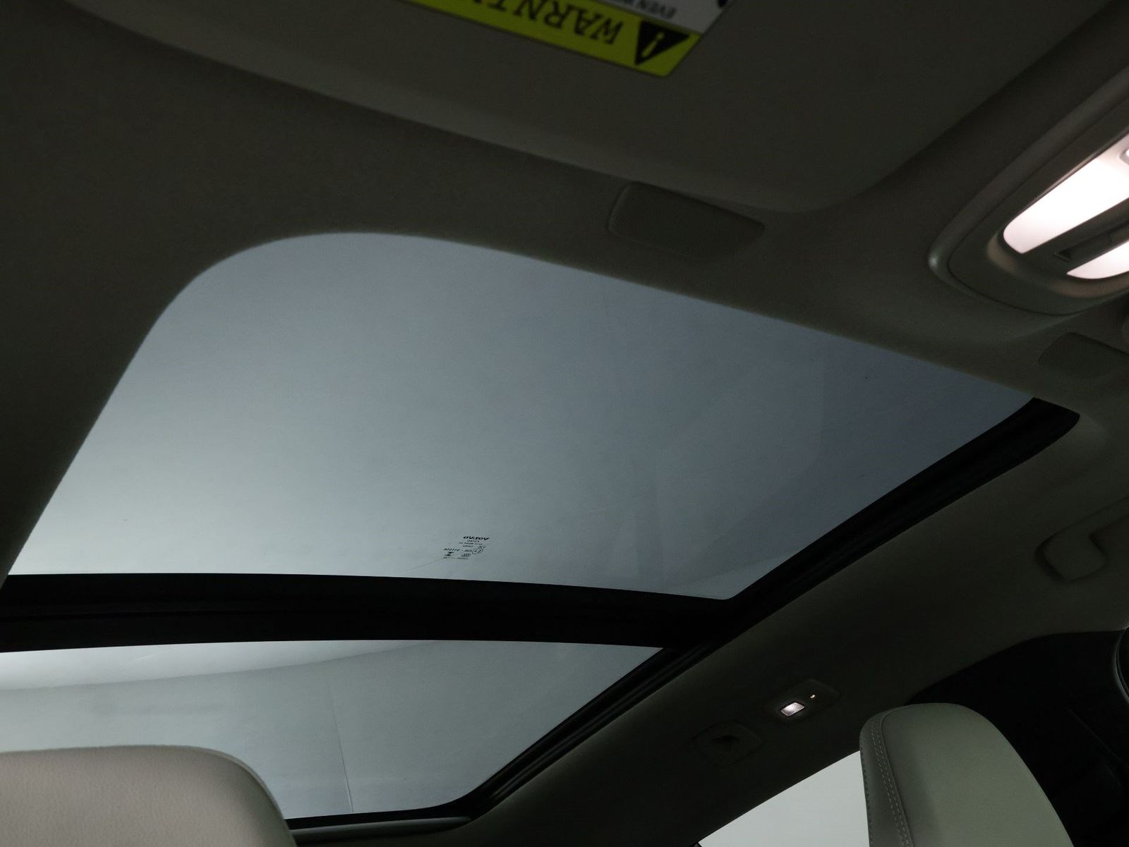 2026 Volvo XC40 Plus - Photo 23
