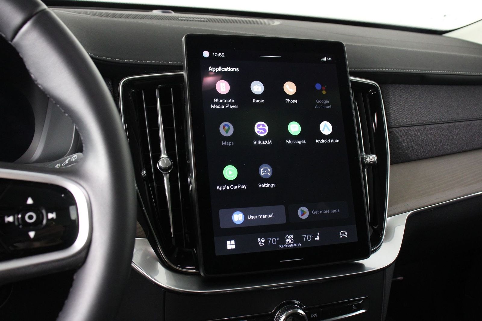 2026 Volvo XC90 Plus - Photo 9