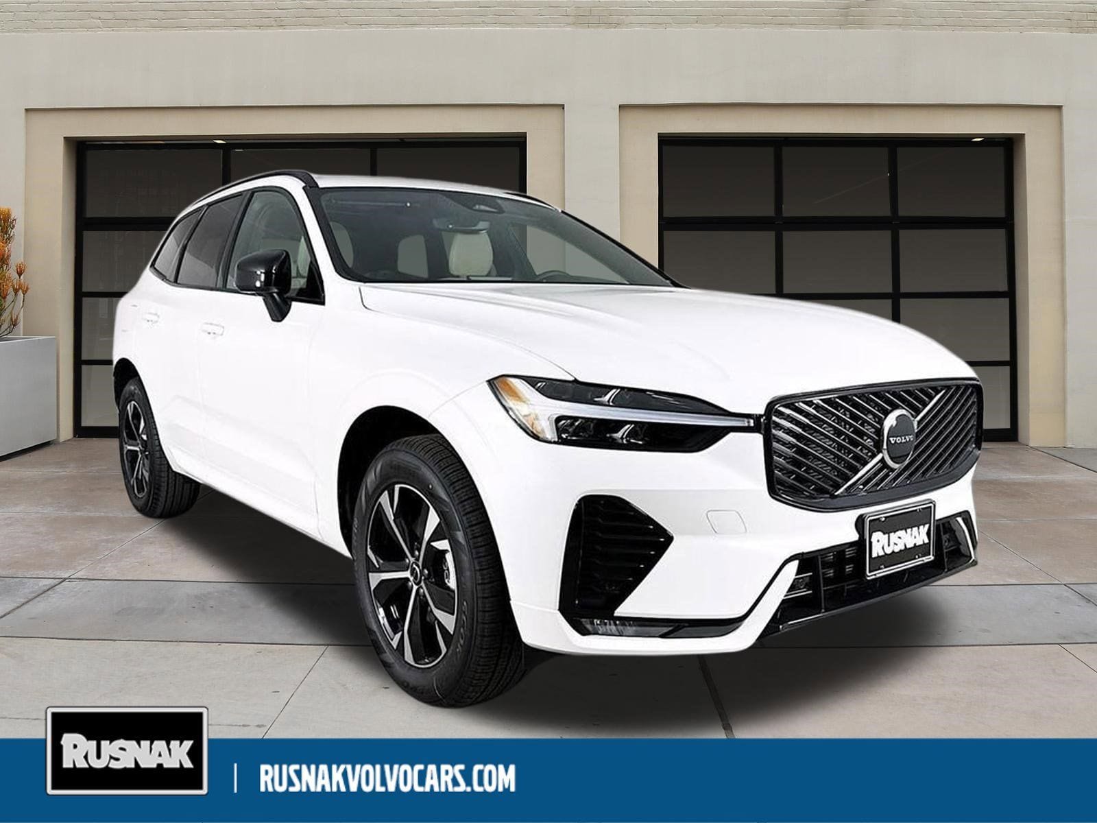 2026 Volvo XC60 B5 Core Dark AWD's photo