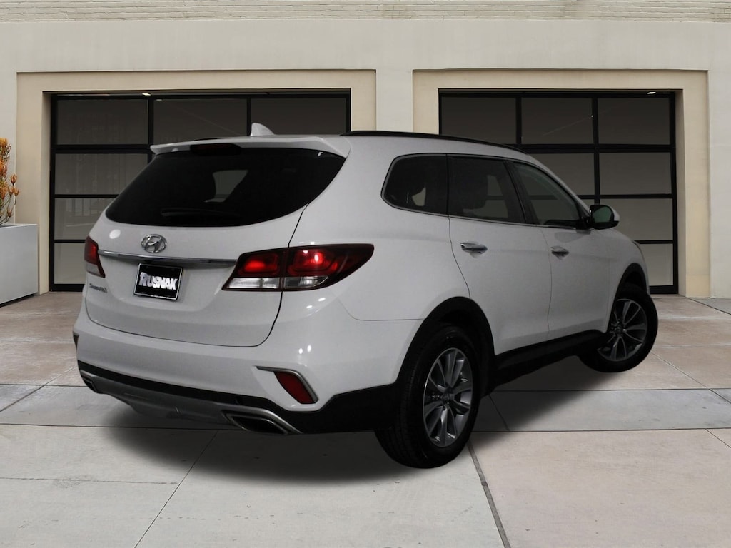 Used 2017 Hyundai Santa Fe SE SUV