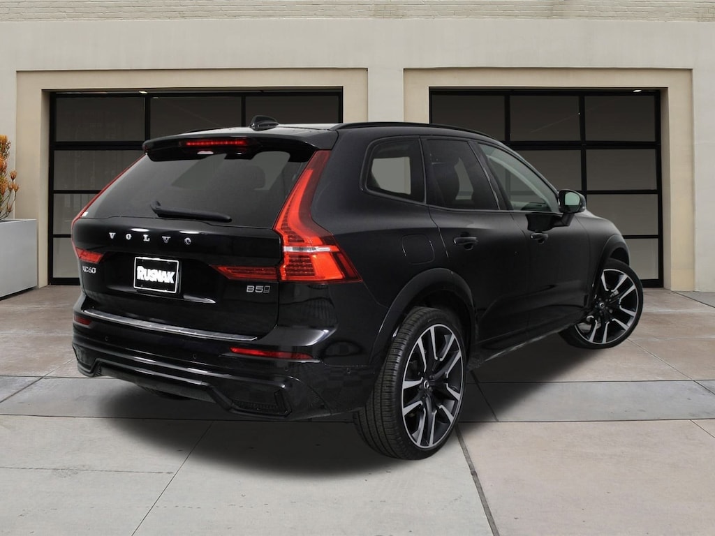 Certified 2023 Volvo XC60 B5 Ultimate Dark Theme SUV