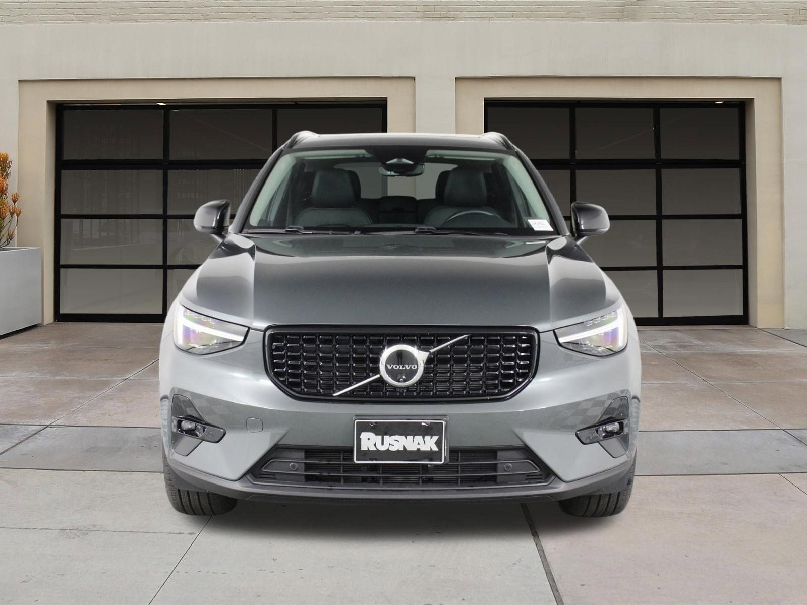 2026 Volvo XC40 B5 Ultra photo 5