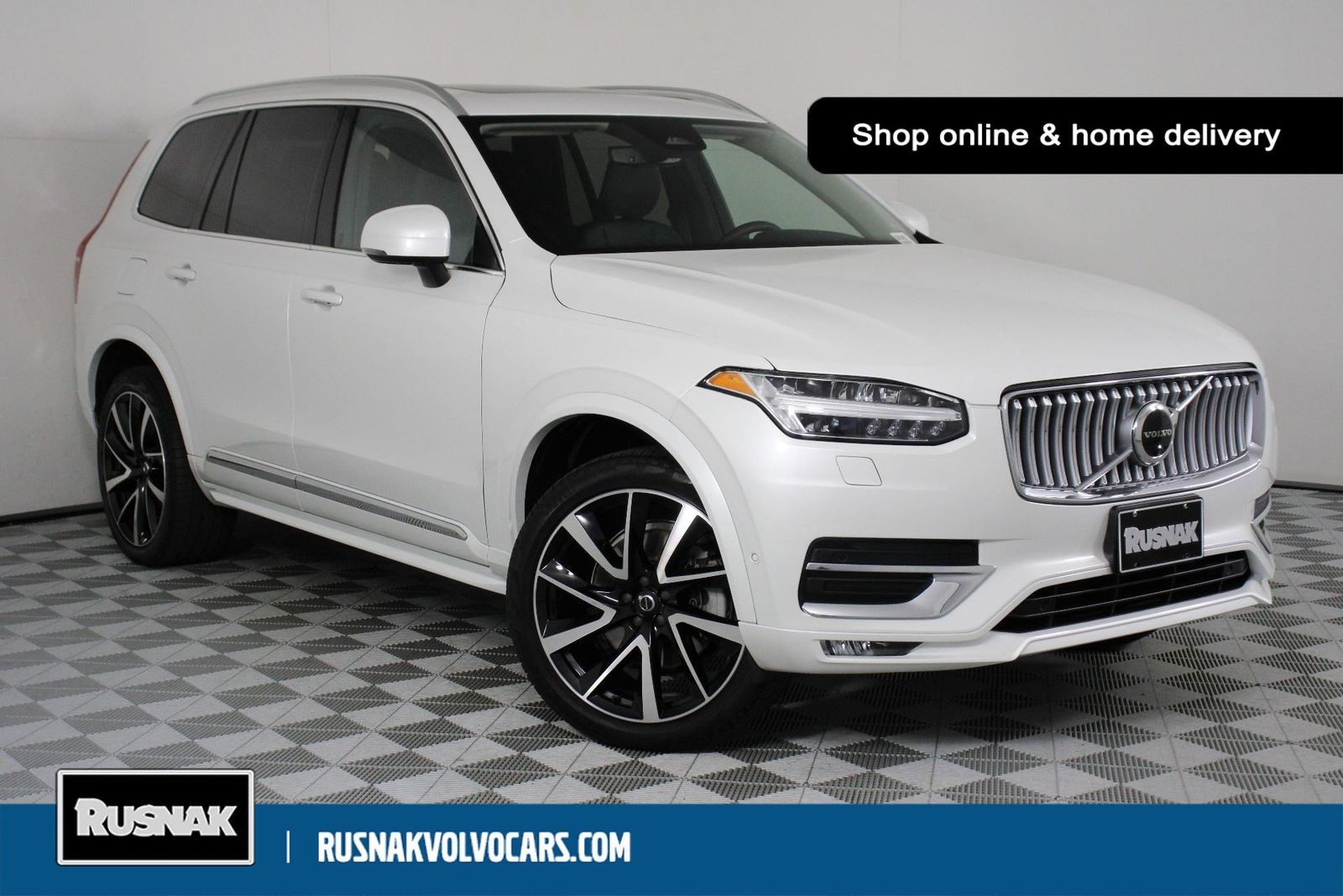 2023 Volvo XC90 B5 Plus 4WD's photo