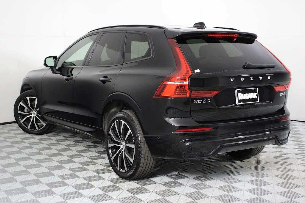Certified 2023 Volvo XC60 B5 Ultimate Dark Theme SUV