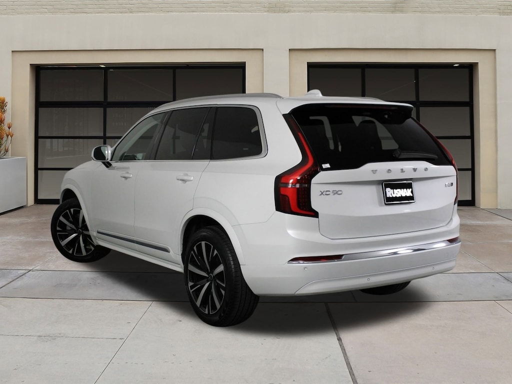 Certified 2025 Volvo XC90 B5 Core SUV