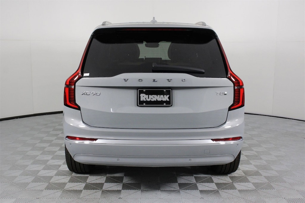 New 2026 Volvo XC90 plug-in hybrid T8 Plus 7-Seater SUV