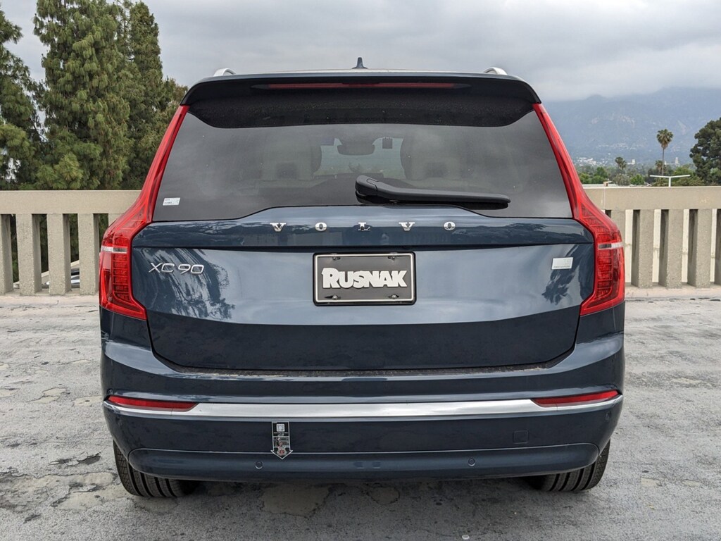 New 2023 Volvo XC90 Recharge Plug-In Hybrid Plus Bright 7-Seater SUV