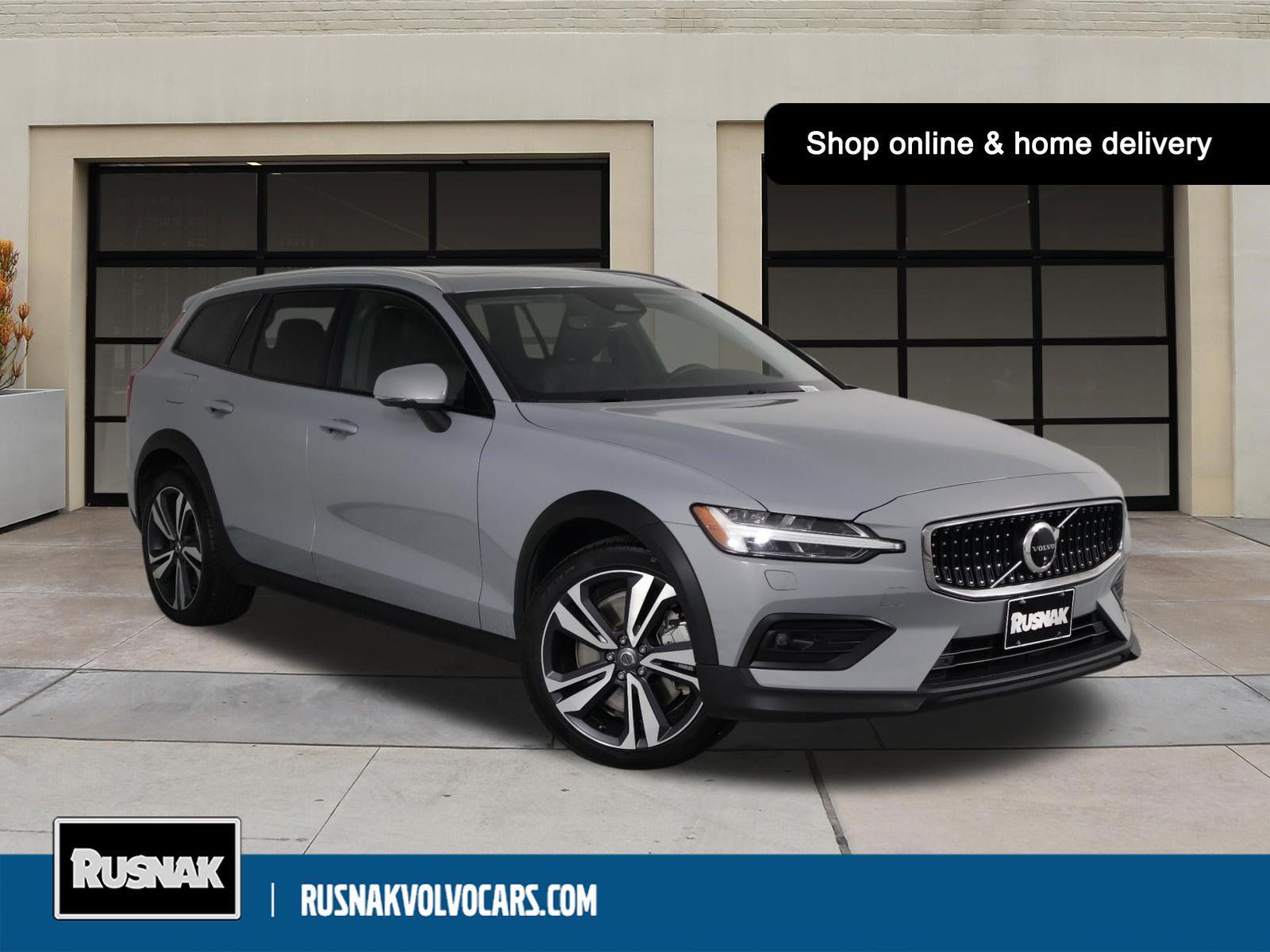 2025 Volvo V60 Cross Country