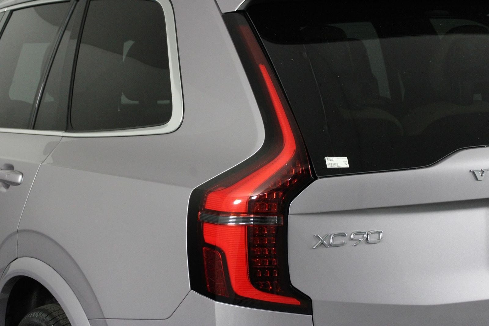 2026 Volvo XC90 Plus - Photo 18
