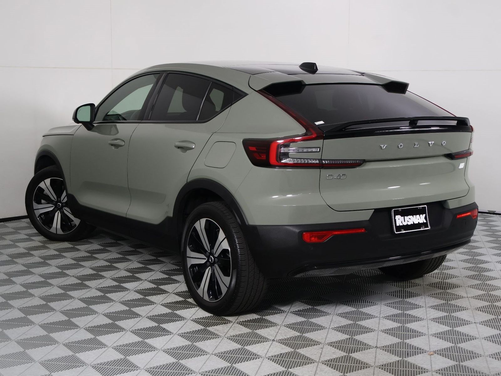 Used 2023 Volvo C40 Plus with VIN YV4ED3GL2P2056884 for sale in Pasadena, CA