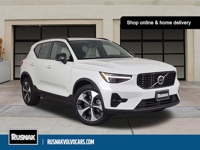 2026 Volvo XC40 B5 Plus SUV